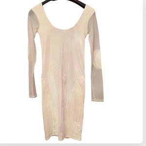 Body on zipper dress